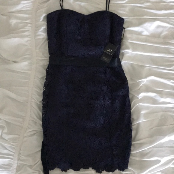 Formal dress - Picture 2 of 2